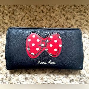 Disney Parks Minnie Mouse Wallet